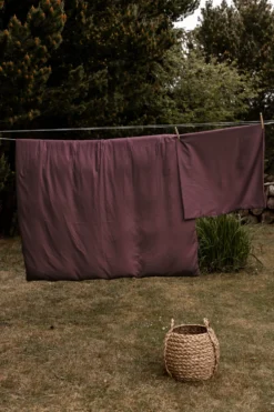 Chloe sengetøj - Cranberry | 140*200