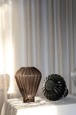 Evelyn Vase - Topaz | Mellem