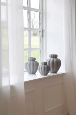 Penelope Vase - Grå | Mellem