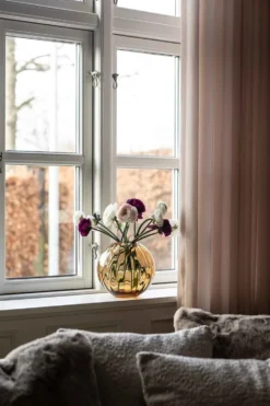Sadie Line Vase - Amber | Lille